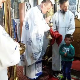 Литургија на Томину недјељу у цркви Светих апостола Петра и Павла