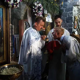 Литургија на Томину недјељу у цркви Светих апостола Петра и Павла