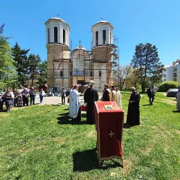 Освештано главно звоно за Саборни храм Светог Симеона Мироточивог у Беранама
