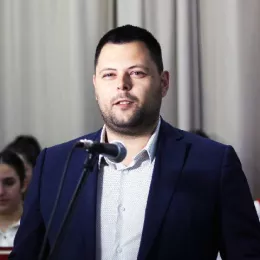 У Никшићу организована изложба поводом најрадоснијег хришћанског празника