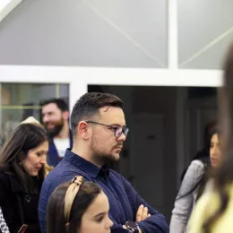 У Никшићу организована изложба поводом најрадоснијег хришћанског празника