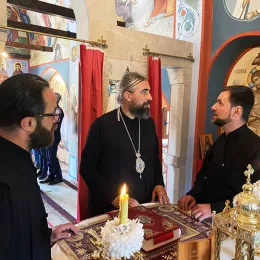 Епископ Методије богослужио у цркви Светог Ђорђа на Валу у Враћеновићима