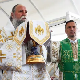 Патријарх српски г. Порфирије на празник Светог Василија Острошког богослужио у Горњем манастиру Острогу