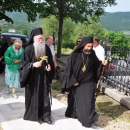 Литургијским сабрањем прослављена слава храма Светог Саве у Почивалима