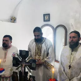 Литургија у цркви Светог Ђорђа на Требјеси