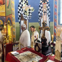 Света Архијерејска Литургија у Његњеву