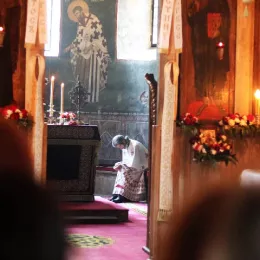 Посјета светињама Косова и Метохије: „Свијећа која не сагоријева“