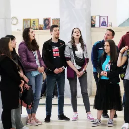 Посјета светињама Косова и Метохије: „Свијећа која не сагоријева“