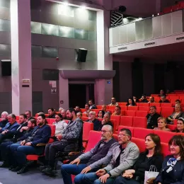 Фототипија часописа Уметност из 1971. године, посвећеног одбрани Његошеве Капеле на Ловћену, промовисана у Никшићу