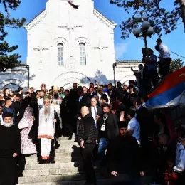 Патријарх Порфирије на Световасилијевској литији у Никшићу