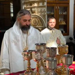 Епископ Методије на Васкрс богослужио у храму Светог Василија Острошког у Никшићу