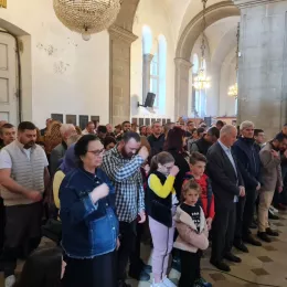 Епископ Методије на Васкрс богослужио у храму Светог Василија Острошког у Никшићу