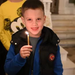 Пасхално јутрење и поноћна Литургија у храму Светог Василија Острошког у Никшићу