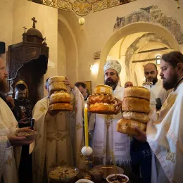 Литургијским сабрањем прослављена слава манастира Ђурђеви Ступови
