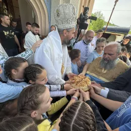 На Васкршњи уторак Епископ Методије богослужио у Његњеву