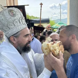 На Васкршњи уторак Епископ Методије богослужио у Његњеву