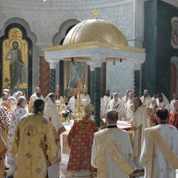 Саборна архијерејска Литургија у храму Светог Саве на Врачару