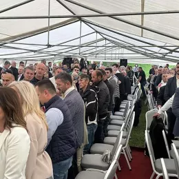 Предсједник Мандић одликовао владику Методија Орденом Марка Даковића