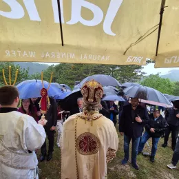 Вазнесење Господње литургијски прослављено на Граховцу