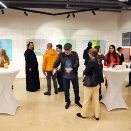 Изложба икона Мијалка Ђунисијевића „У огледалу и загонетки“ отворена у галерији Матице српске – Друштва чланова у Црној Гори