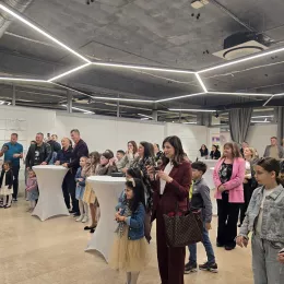 Предавање проф. др Јелице Стојановић и изложба ликовних радова на тему „Радост“