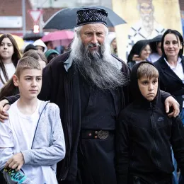 Величанствена литија, у част Светог Василија Острошког, прошла кроз Никшић