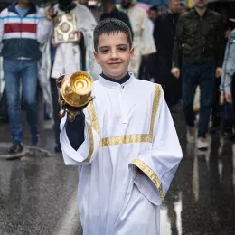 Величанствена литија, у част Светог Василија Острошког, прошла кроз Никшић