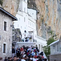 Уочи празника Светог Василија Острошког прослављен Преподобни Исаија Острошки