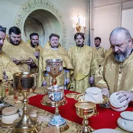 Света Архијерејска Литургија у Прокопјевску у Русији