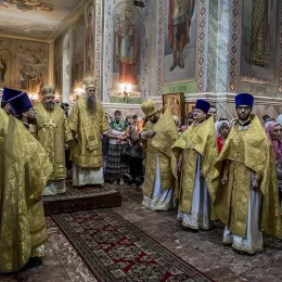 Света Архијерејска Литургија у Прокопјевску у Русији