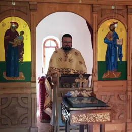 Литургија у храму Светог архангела Михаила у Ријеци Марсенића