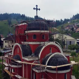 Љубављу и трудом племенитих људи обнавља се црква Ружица у Рожајама