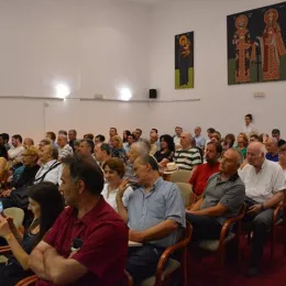 У Београду и Новом Саду представљена књига оца Слободана Јокића (видео)