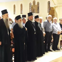 У подгоричком саборном храму представљена иницијатива СНС о поништењу одлуке о признању лажне државе Косово