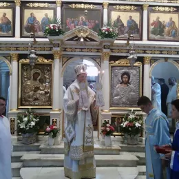 Слава храма Вазнесења Господњег на Топлој, богослужио Владика Јоаникије