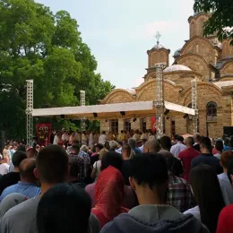 Митрополит Амфилохије у Грачаници: Није снага у броју, већ у Господу