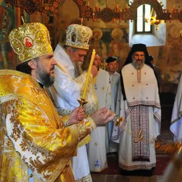 Уочи прослављања великих јубилеја СПЦ служена Литургија у Пивском манастиру