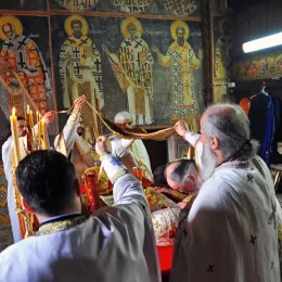 Уочи прослављања великих јубилеја СПЦ служена Литургија у Пивском манастиру