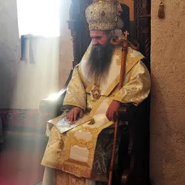 Ако је Христос узишао на Голготу и ми смо позвани да са Њим, у оваким временима, узиђемо на Голготу