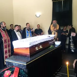 Епископ Јоаникије служио опијело новопрестављеној слушкињи Божјој Весни Станишић