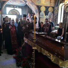 Епископ Јоаникије служио опијело Вукоману М. Секулићу