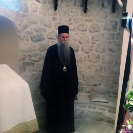 Свечана вечерња служба са петохлебницом поводом славе цркве Светог Спаса на Топлој