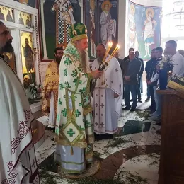 Литургијско сабрање у манастиру Светог Саве у Голији