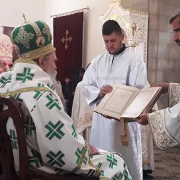 Епископ Јоаникије на Духовски уторак служио Литургију у никшићком Саборном храму