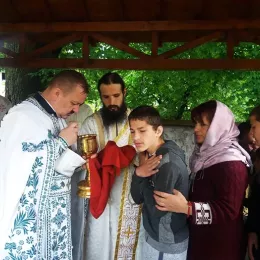Владика Јоаникије у Златешу