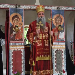 Епископ Јоаникије богослужио у манастиру Сомина