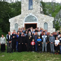 Епископ Јоаникије богослужио у манастиру Сомина
