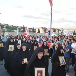 Истинска Црна Гора 14. јуна: Не дамо светиње!