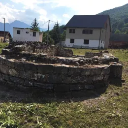 Храм Светог Василија Острошког у Мартиновићима, код Гусиња, на удару неразумних