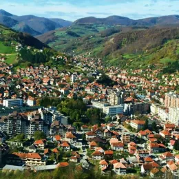 Скоро 200 студената из Бијелог Поља потписало петицију подршке СПЦ у Црној Гори